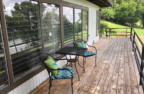 Kerrville Cabin | Treehouse on Guadalupe Rivern Riverfront Cabin