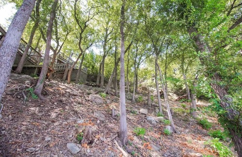 Graford House | Treehouse on PK Boat Dock Close to Rocker B