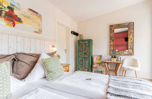 Jetzendorf Hotel | Treehouse Suite Number 5