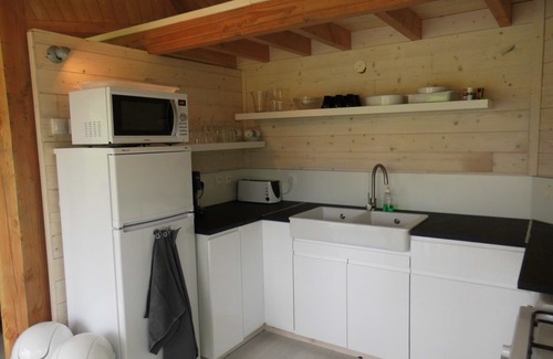 Biron Cabin | Treehouse with a view of the Château de Biron and shared pool