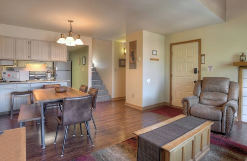 Durango Condo | Treetop Overlook | Pool & HotTub - By FLC, Town, Trails&Golf - Ferringway#33