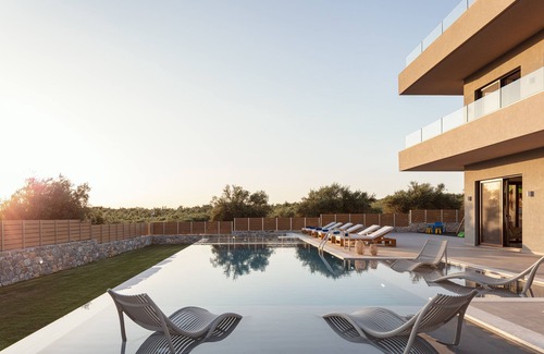 Loutra Villa | TreeTop Villa II, Private Pool, BBQ & Playground