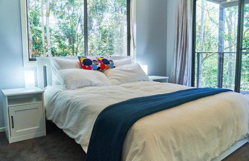 Maleny Apartment | Treetops Haven