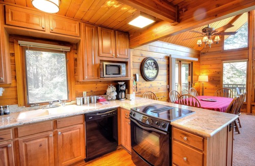 Yosemite West House | Treetops Cabin