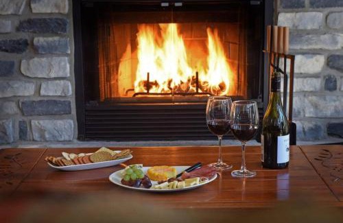 Tremblant-Les-Eaux Ski Chalet | Tremblant-Les-Eaux C2