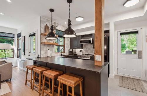 Tremblant-Les-Eaux House | Tremblant Prestige - Les Eaux 223-4