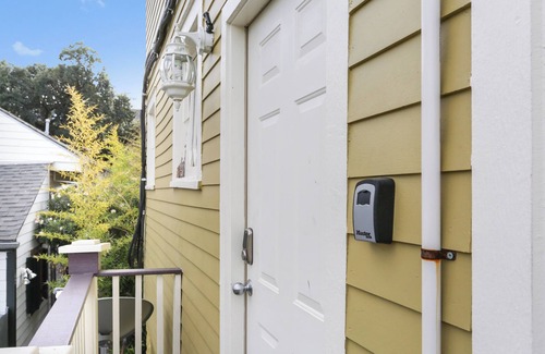 Treme Apartment | Treme St Charming Master loft Suite Apartment 1BR spacious