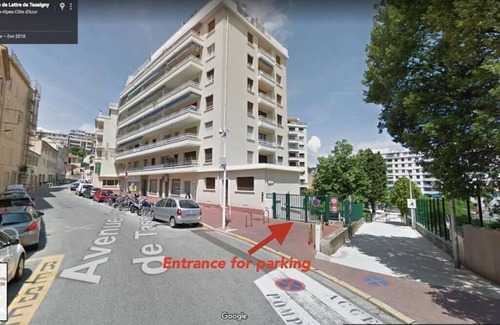 Riou - Petit Juas - Av de Grasse Apartment | Trendy 2 bedroom 2 bathroom apartment in the centre, A/C, private parking