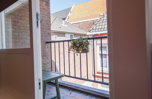 's-Hertogenbosch Apartment | Trendy Design 55m² Apartment with Balcony - 's-Hertogenbosch