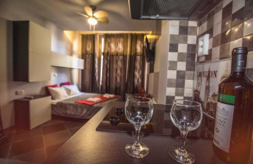Monastiraki Apartment | Trendy Living in Monastiraki