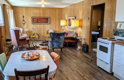 Nipissing Cottage | Trendy, Mid-Century Styled Cottage on Sand Beach