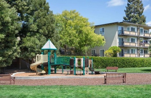 Palo Alto Apartment | Trendy Palo Alto 1BR w/ Gym & Sun Deck, 3 mins to Stanford, by Blueground