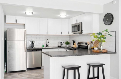Citrus Heights House | Trendy & Snug 2BR Sacramento Home with King Bed