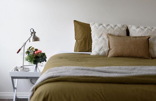 Trentham House | Trentham Central Villas - 6 BR / Ensuite / Sleeps 12