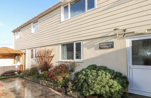 Mullion House | TREWENNA, pet friendly, with pool in Mullion
