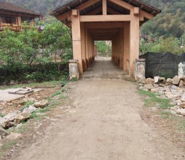 Trung Khanh House | Triệu hoan homestay nhà sàn cổ