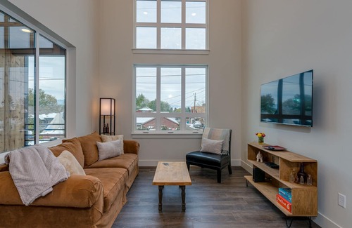 Northside House | Tri-level townhome, end unit & located 2 miles from DT Missoula!