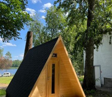 Hameenlinna Other | Triangeli -glampingmökki