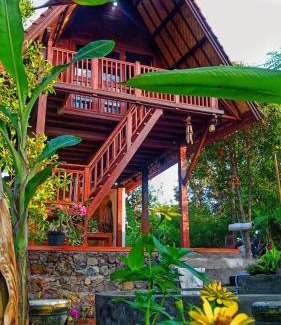 Sukasada House | Triangle Cottage, Near 7 waterfall in north Bali