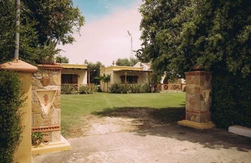 Ilida Apartment | Trikalioti's Lush Estate Apt Afrodity