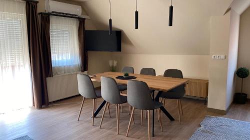 Kiskunmajsa Apartment | Trio Relax Apartmanok