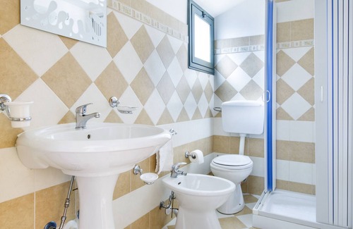 Piana Calzata Villa | Triple Room with Terrace 2nd floor Via S.Cipolla 3