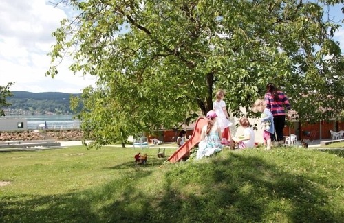 Reichenau Apartment | Triple room with a bunk bed or double bed with a single bed: