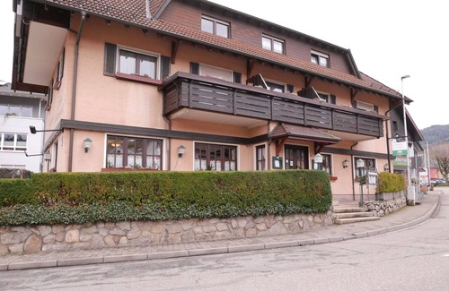 Buehlertal Apartment | Triple room with shower and WC