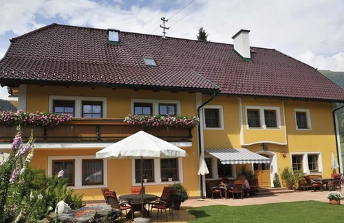 Lessach Apartment | Triple room with shower, WC No. 3 - Macheiner, guest house - Apartment