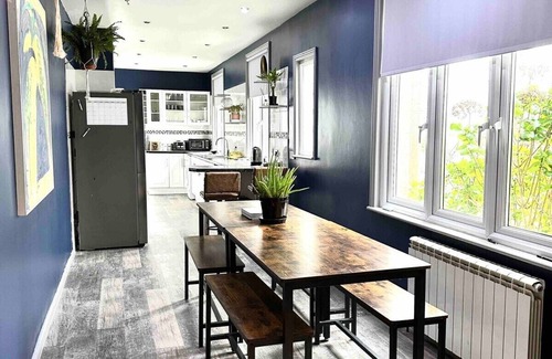 St. Helier Apartment | Triple Suite - Eden Beach Suite