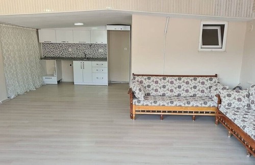 Davutlar House | Triplex Appartement in het Centrum Nabij Nationale Park Kusadasi