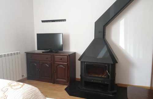 Taull Apartment | Triplex con chimenea y balcón Erta 4