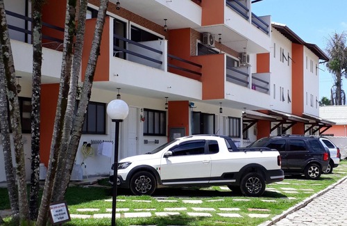 Toninhas House | TRIPLEX COND HOUSE, - 4DORM.-POOL-100 MTS FROM THE BEACH - AIR CONDIC