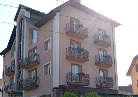 Skhidnytsya Apartment | Triumph