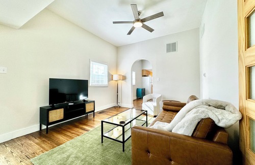 Upland House | Trojan Hideaway on First Street