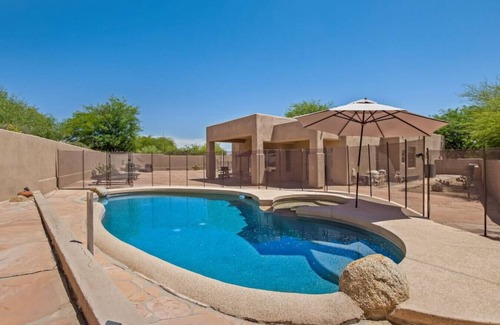 Desert Diamond House | Troon/Gated/Pool/Firepit/Sleep 6