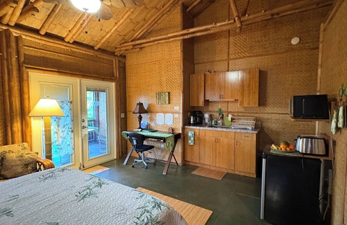 Haiku Bed & Breakfast | Tropical Bamboo Retreat in Upcountry Maui!nBamboo Heaven Maui LLCnBBPH 2012/0003
