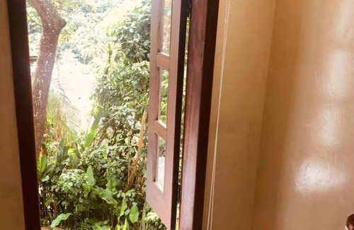 Morro de Sao Paulo Ski Chalet | Tropical Bungalow in the jungle