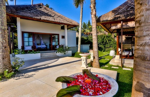 Candi Dasa Villa | Tropical Contemporary-Styled 4BR Ocean View Villa, Candidasa! W/Swim Pool!
