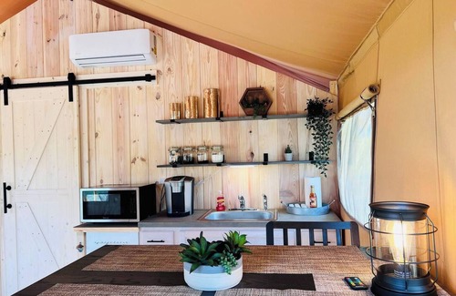 Riverview Estates Cabin | Tropical Glamping with Hot Tub