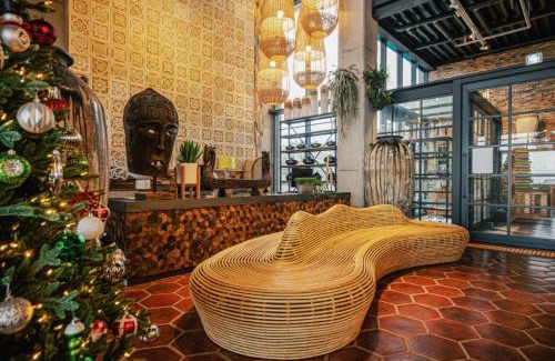 Andeok Hotel | Tropical Hideaway