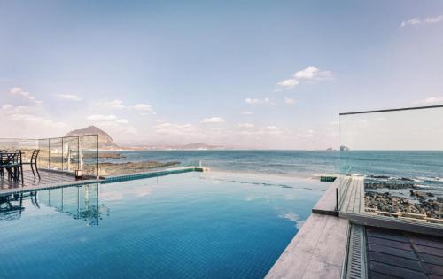 Andeok Hotel | Tropical Hideaway