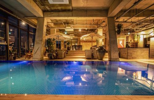 Andeok Hotel | Tropical Hideaway