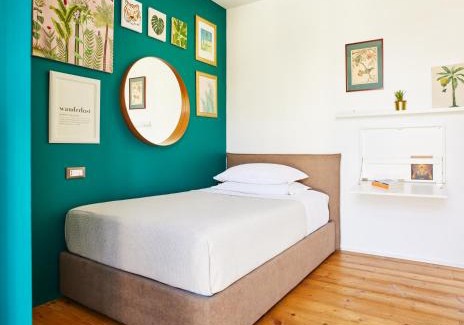 Centro Storico Apartment | Tropical Micro Studio with Terrace and Duomo Views
