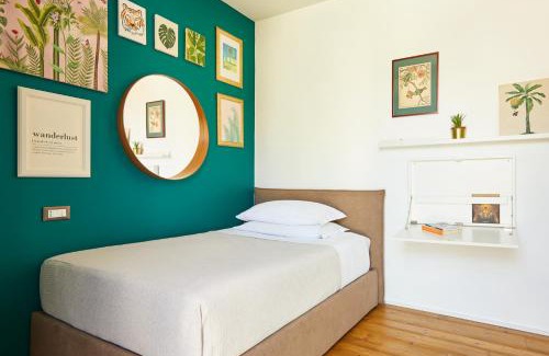 Centro Storico Apartment | Tropical Micro Studio with Terrace and Duomo Views