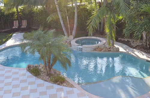 Margate House | Tropical Paradise, Private Heated Pool & Spa, Built-in-BBQ