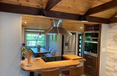 Longbeach Village House | Tropical Paradise - boutique house and cottage with outdoor entertainment deck