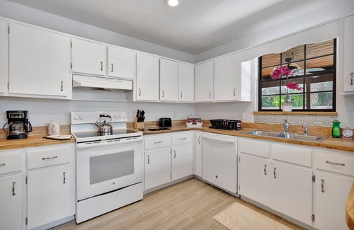 Port Saint Lucie House | Tropical Paradise with a private pool in Port Saint Lucie, Florida