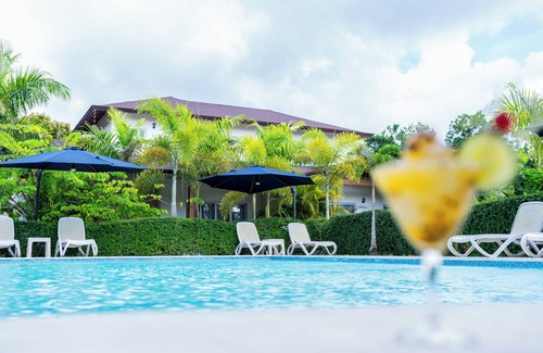 Sanchez Villa | Tropical Retreat with Private Pool in Samaná for families and Groupsnn