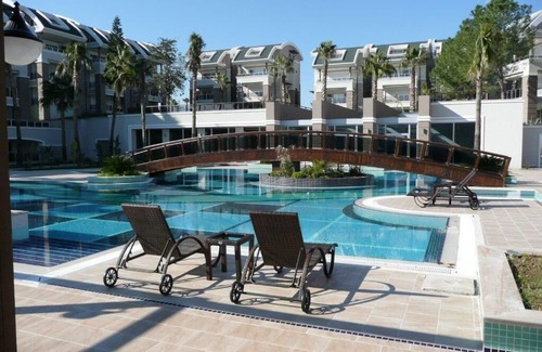 Kemer Mahallesi Apartment | TROPICANA G 2, 3 bed ground floor home on corner position in a 5 star community